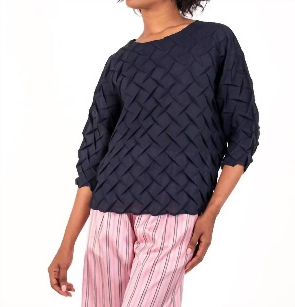 NEW MEIMEIJ textured blouse in navy